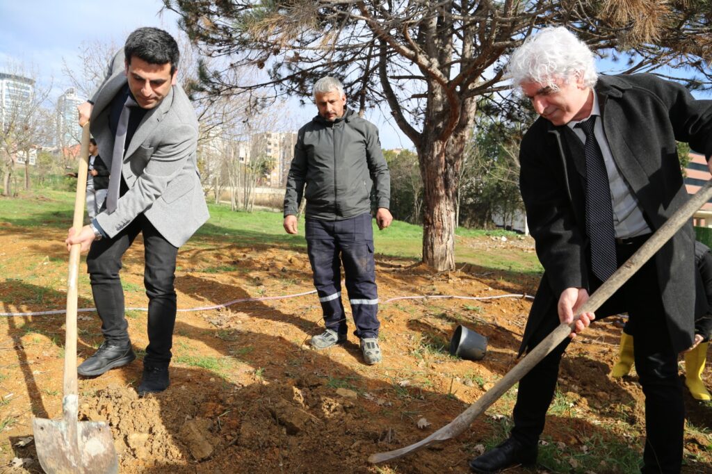 Kuzey Kampüs’te Sürdürülebilir Yaşam İçin Fidanlar Toprakla Buluştu